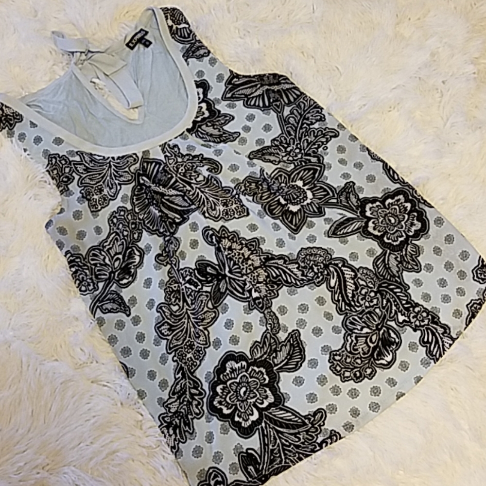 Express light blue and black tank